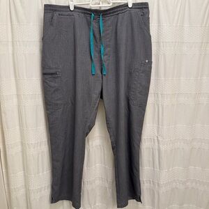 Figs Straight Leg Cargo Scrub Pants Graphite Womens XLP Gray Petite Nurse